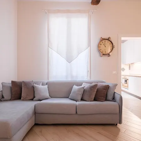 아파트 Molinari House Perla - Moderna In Centro - Free Ztl *