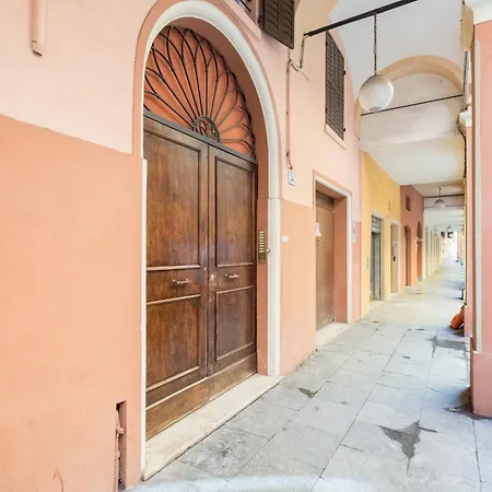 Molinari House Perla - Moderna In Centro - Free Ztl Διαμέρισμα *