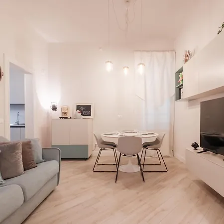 Apartment Molinari House Centro Perla